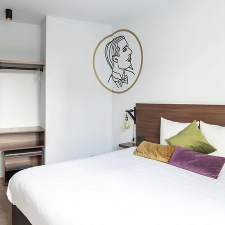 Hotel Alex