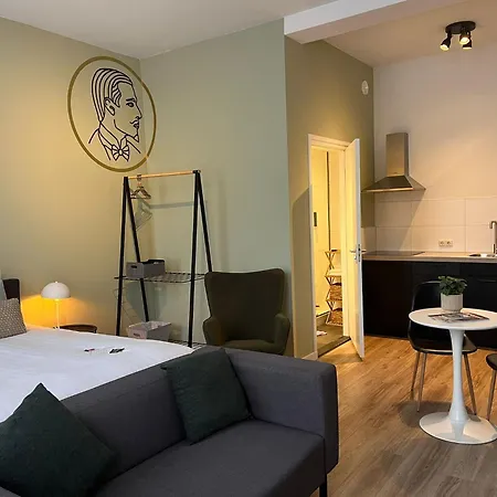 Hotel Alex