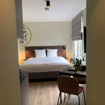 Hotel Alex 4*